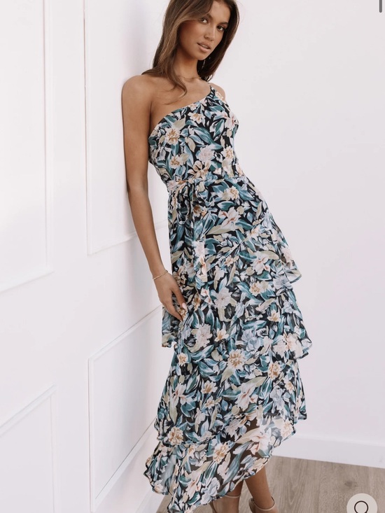 Petal & Pup Dresses & Skirts - Petal & Pup Floral One-Shoulder Tiered Midi Dress - Black & Teal